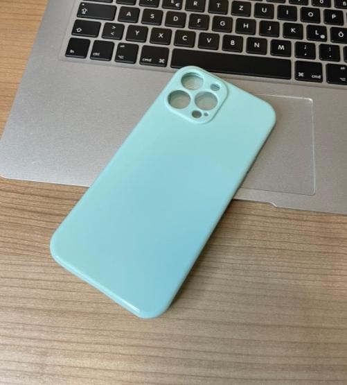 iPhone 13 Silikontasche mit Kameraschutz Türkis 